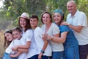 Kidney donor Hadar Koplovich and her family